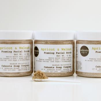 Apricot & Walnut Facial Scrub